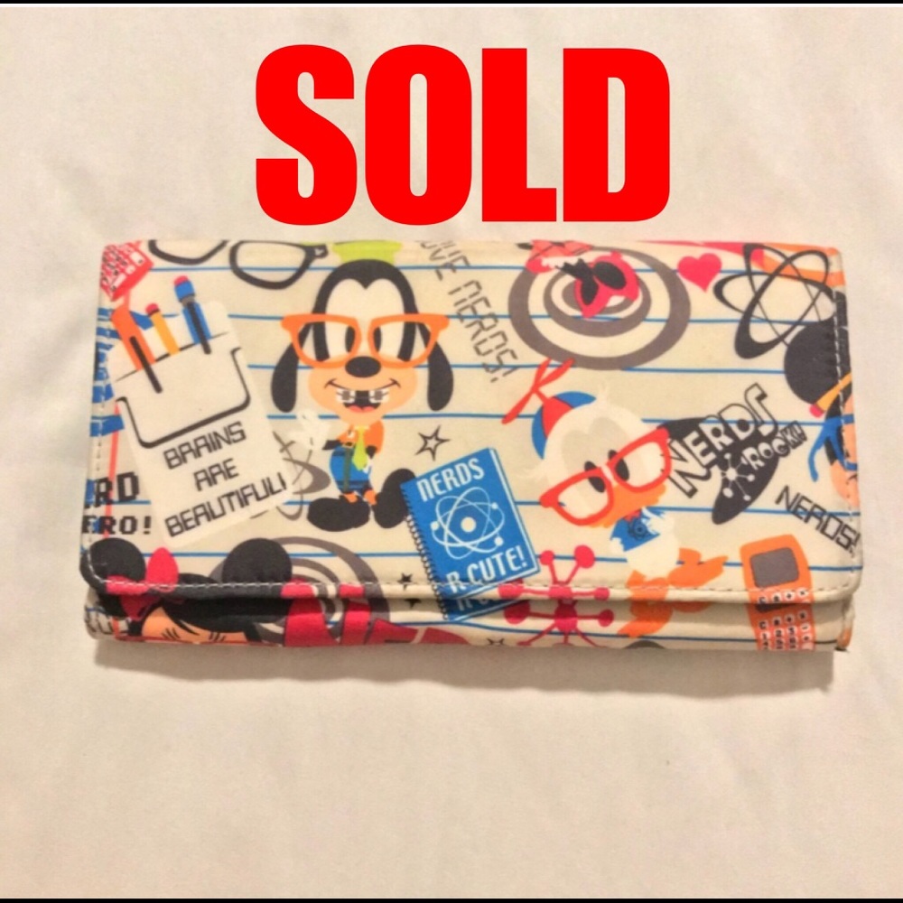 Disney Nerd Wallet